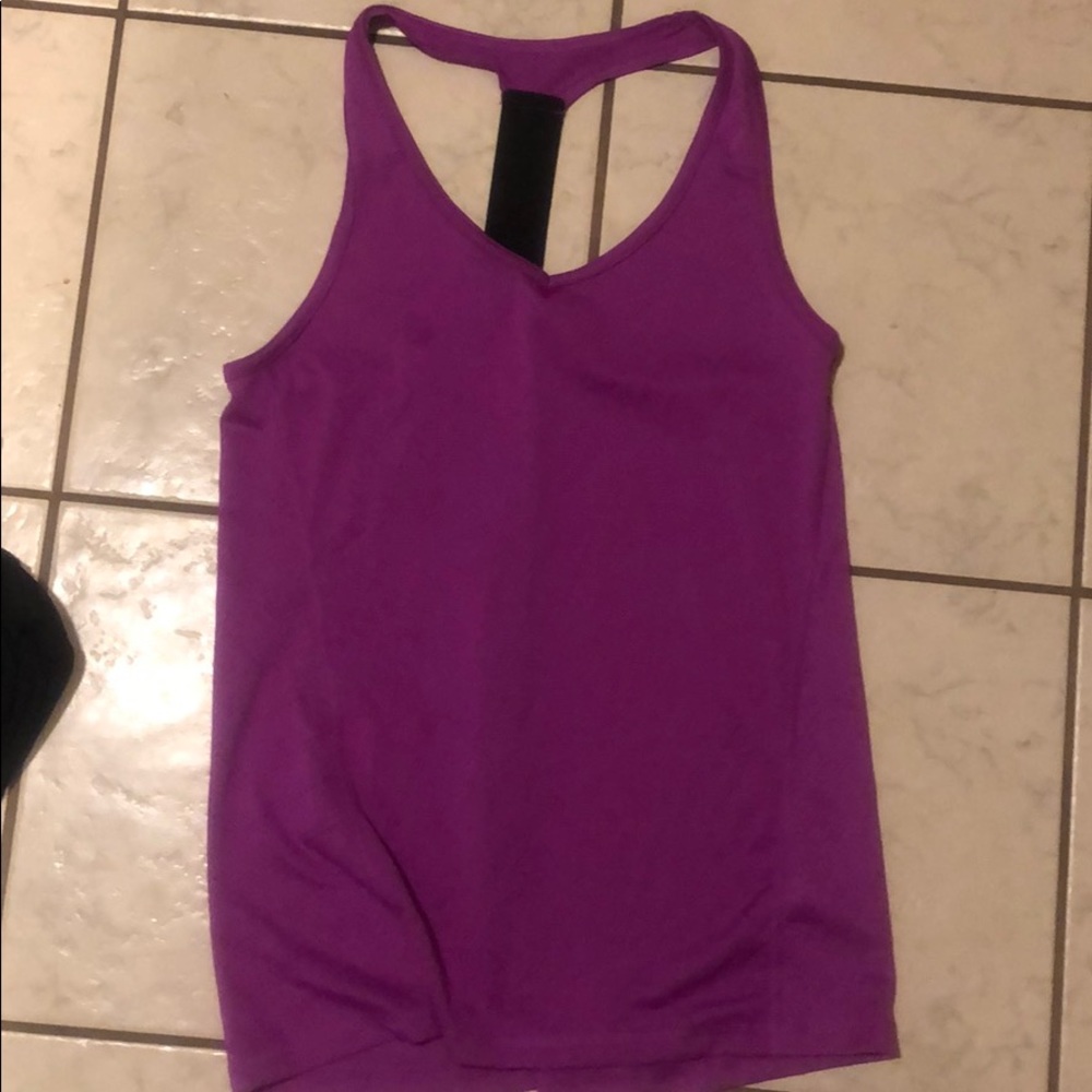Workout tank top